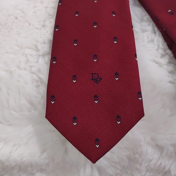 CHRISTIAN DIOR NECKTIE. - Picture 3 of 9